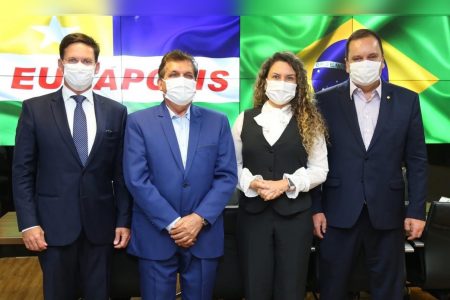 Prefeita Cordélia tem encontro com o ministro da cidades João Roma