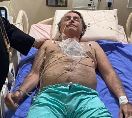 Bolsonaro evolui de forma satisfatória, está sem sonda e não tem previsão de alta, diz novo boletim médico