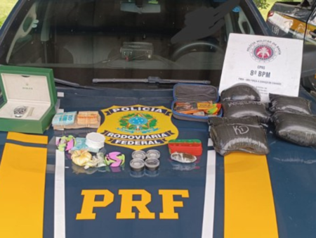 Flagrante de infração de trânsito na BR-101 leva à prisão de suspeito com haxixe, ecstasy e cocaína