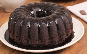 COMO FAZER BOLO DE CHOCOLATE FÁCIL