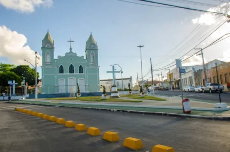 Crianças foram encontradas na cidade de Rio Real, a cerca de 200 km de Salvador.