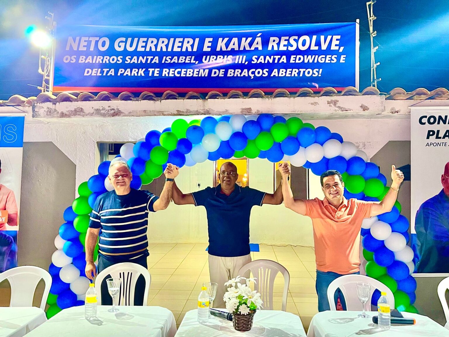 Edinho e Neto Guerrieri Escutam População no bairro Santa Isabel