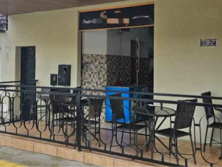 Homem morre após pegar salgado escondido na padaria e se engasgar