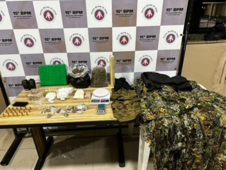 Polícia Militar apreende drogas, munições e equipamentos em Itabuna