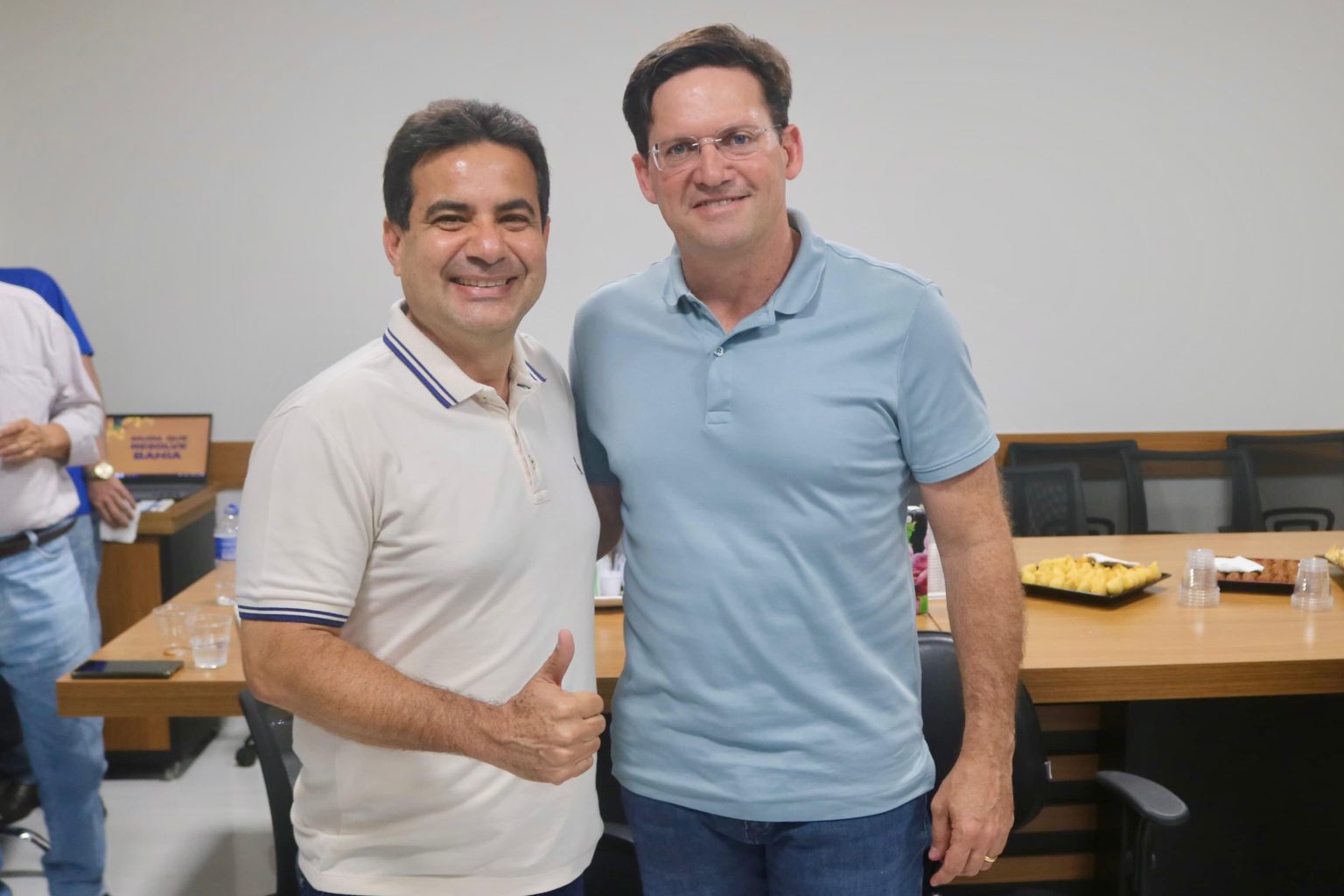 João Roma visita Eunápolis, fortalece PL no Extremo Sul e articula oposição ao PT ao lado de Kaká Resolve e Coronel França