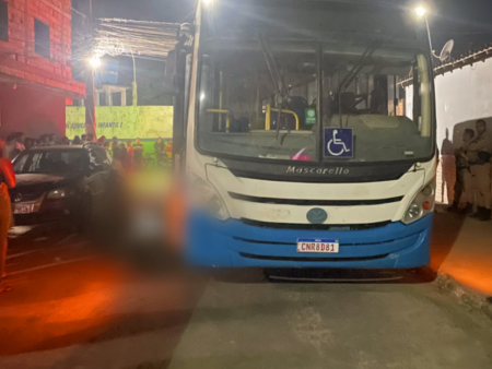 Adolescente é atropelado e morto por ônibus escolar, em Eunápolis