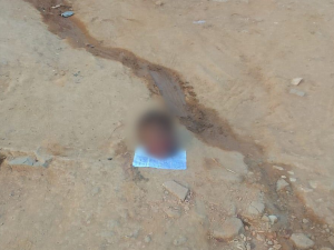 Homem é encontrado decapitado em frente a cemitério