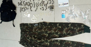 Ação policial termina com apreensão de maconha, cocaína e crack em Eunápolis