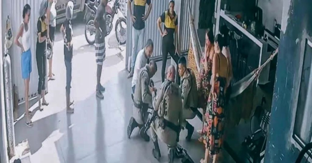 Heróis de farda: Policiais militares salvam recém-nascido engasgado